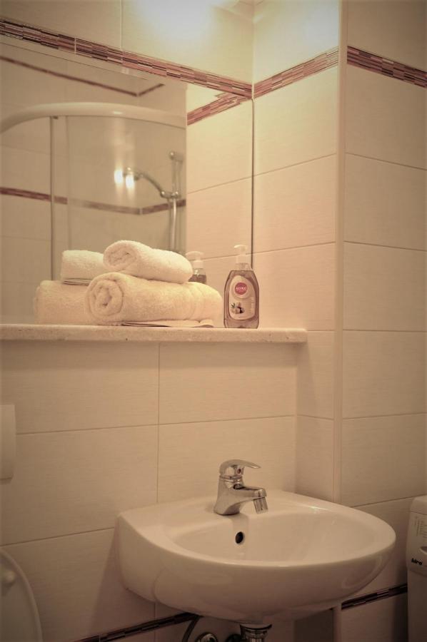 Apartment Mejtas With Free Parking Sarajevo Luaran gambar